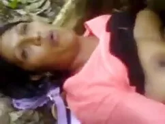 এক মহিলা বহু ইংলিশ স ...