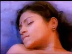 মেয়ে সমকামী ইংলিশ স ...