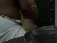 ছোট মাই, দুর্দশা, নি ...